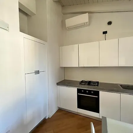 Vittoria Al Lago Apartment