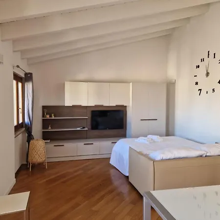 Apartment Vittoria Al Lago Desenzano del Garda